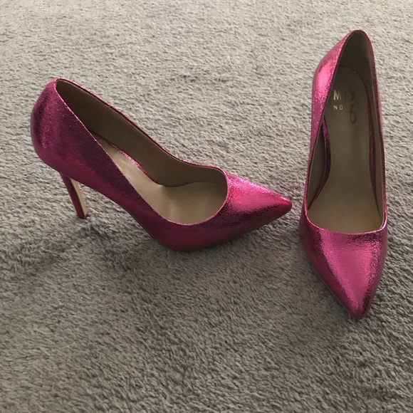 Fuchsia Heels - Picture 2 of 4
